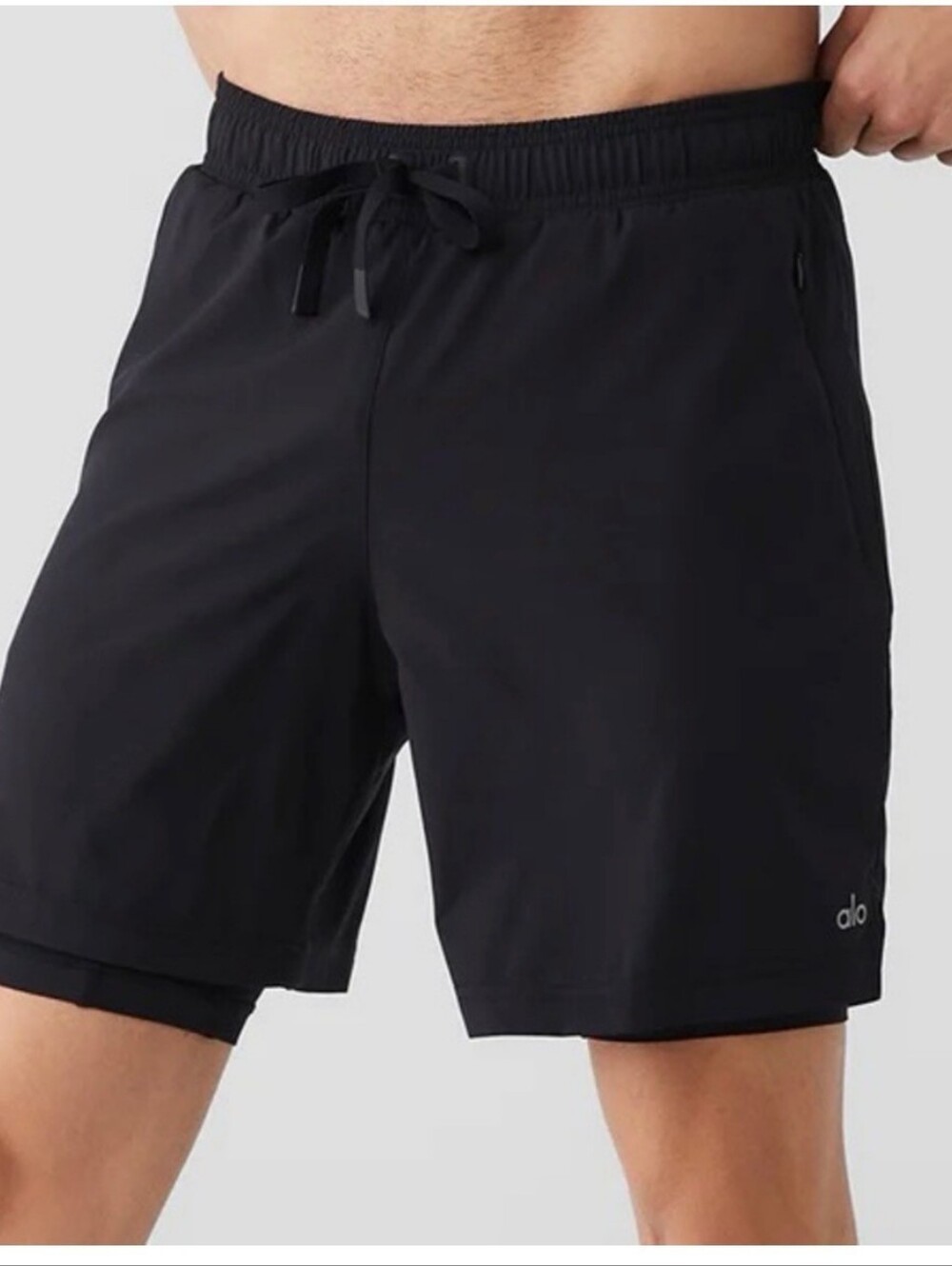 ALO Yoga Men's Utility 2 In 1 Shorts Medium